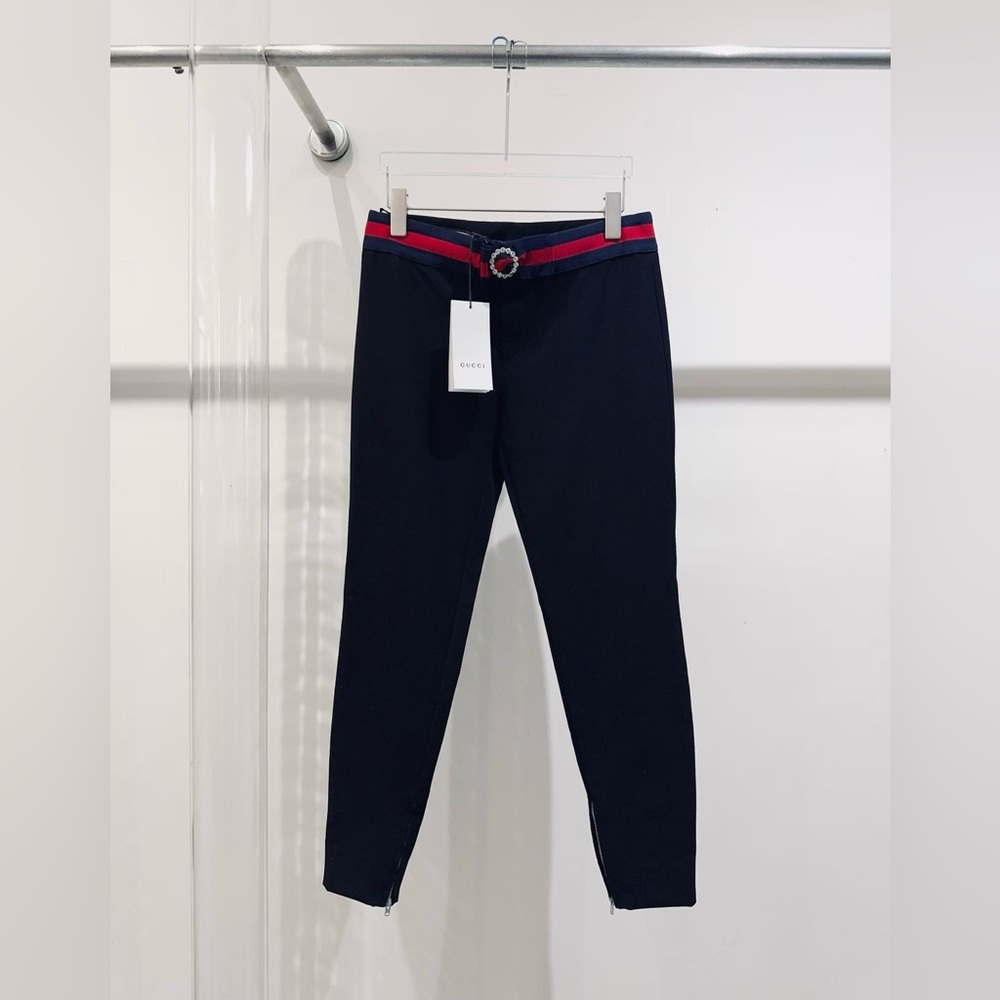 🚩steal Authentic Gucci Black Garment with Red Stitching
